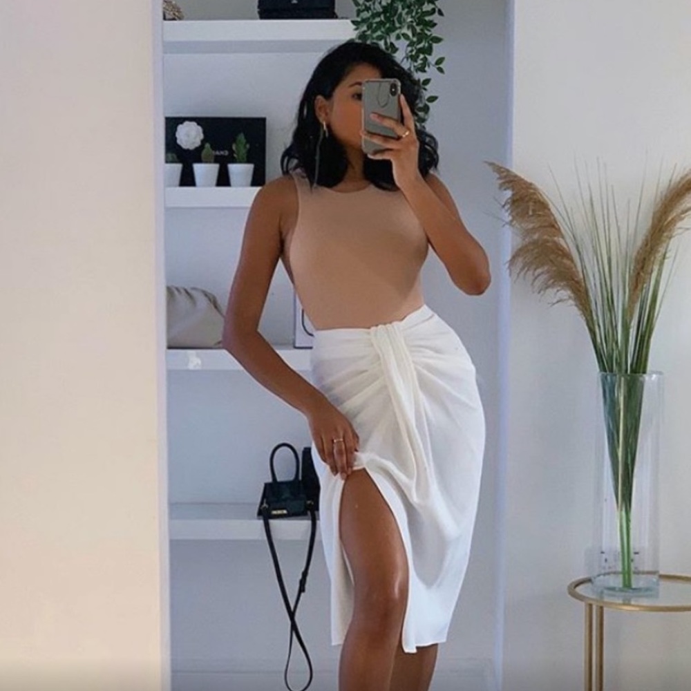 WHITE VIRAL ZARA SKIRT